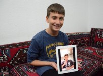 İşaret Diliyle Dünyaya Terör Mesajı Verdi