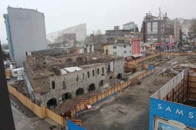 Saathane'de Restorasyon Çalışmaları Başladı