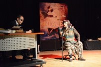 Tatvan'da 'Adalet' Adlı Tiyatro Oyunu Sahnelendi