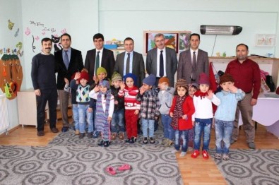 Vefakar Öğretmenden Örnek Davranış