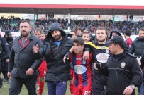 KıRŞEHIRSPOR - Yeşil Sahada İnanılmaz Olay Açıklaması Rakibini Isırdı Sonrası Malum