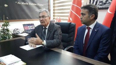 Deniz Baykal'dan Darp Edilen CHP'li İl Başkanına Destek