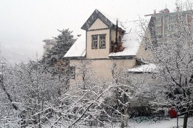 Gümüşhane'de Mart Kapıdan Baktırdı