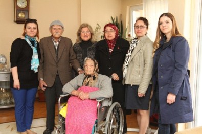 Kadın Meclisi Yaşlıları Ziyaret Etti