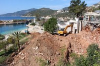 ÇAY BAHÇESİ - Kalkan'a Yeni Kent Meydanı