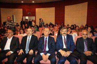 Kütüphane Haftası Çeşitli Etkinliklerle Kutlanıyor