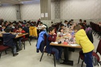 SERDİVAN BELEDİYESİ - Ödüllü Santranç Turnuvası Serdivan'da Gerçekleşti