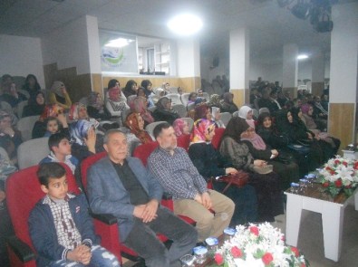 'Vahyin Gölgesinde Sosyal Hayat' Konulu Seminer Düzenlendi