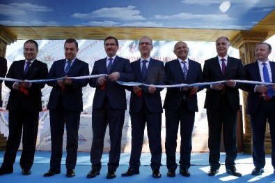 62 Cezaevinde Kalan Mahkumların Eserleri Antalya'da Görücüye Çıktı