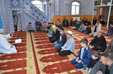 'Ailecek Camideyiz' Etkinliğine Yoğun İlgi