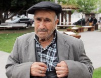 Aylığı Çalınan Yaşlı Adam Açıklaması Yemeyenin Malını Yerler