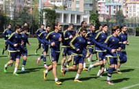 MİCHAL KADLEC - Fenerbahçe top başı yaptı