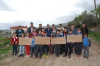 KORKU FILMI - Minik Öğrenciler Yol Kesip Eylem Yaptı