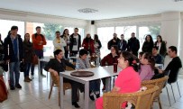 AHŞAP OYUNCAK - Yabancı Öğrenci Ve Sosyal Hizmet Görevlileri Engelli Projelerini İnceledi