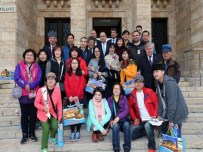 HALIL ÇOMAKTEKIN - Güney Koreli Turist Kafilesinden Amasya Valiliği'ne Ziyaret