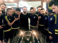 CAN BARTU - Mehmet Topal'a Örümcekli Pasta Sürprizi