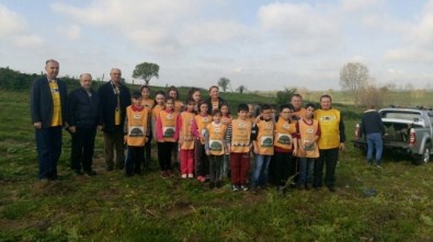 Engelsiz Sevgi Ormanına 250 Fidan Dikildi