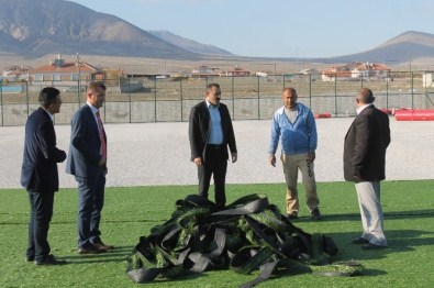 Kısacık, İnşaatı Devam Eden Spor Yatırımlarını İnceledi