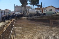 KAYGıSıZ - Nuruosmaniye Camiinin Benzeri Selendi'ye Yapılıyor