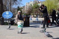 İSMAIL ÜNAL - Yüzde 90 Görme Engeliyle Kameramanlık Yapıyor