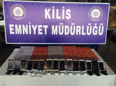 Şüphe Üzerine Durdurulan Araçtan 115 Adet Kaçak Cep Telefonu Çıktı