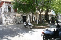 AKSAZ DENIZ ÜSSÜ - Marmaris'te 2 Fransız Askeri Yağma Suçundan Tutuklandı