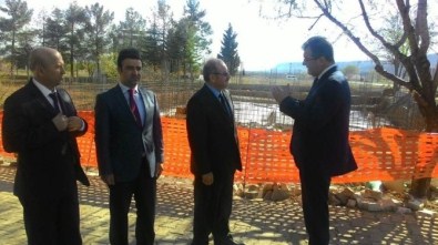 Vali Kocatepe'den Göçük Meydana Gelen İnşatta İnceleme