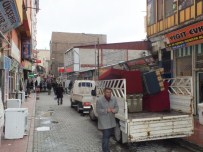 GÖÇ DALGASI - Vanlı Evkurcular Göçlerle Birlikte Hareketlendi