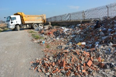 Yunusemre'den Moloza Geçit Yok