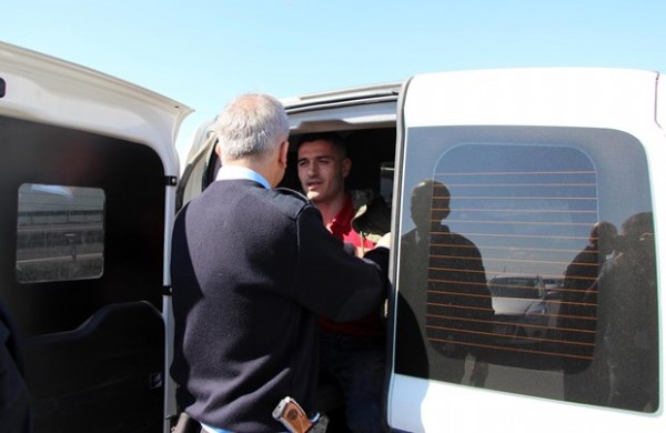 TEM'de ters yöne giren araç panik yarattı