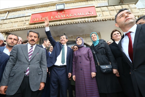 Başbakan Davutoğlu Silopi'ye müjde üstüne müjde verdi