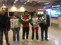 KANDILLI - Balkan Fatihi Zegerek Çiçeklerle Karşılandı