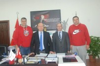 Başkan Özakcan, Efespor'a Sahip Çıktı