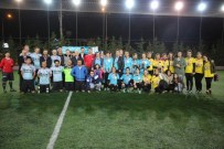 ALI KARAMıK - Fuat Sakarya Halı Saha Turnuvası'nda Dostluk Kazandı