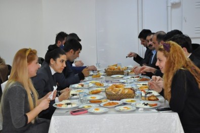 Kars Valisi Günay Özdemir Aday Öğretmenler Bir Araya Geldi