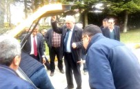 İSLAMOĞLU - Minibüsün Altında Kalan Yaşlı Adam Ağır Yaralandı