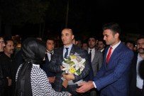 Ülkü Ocakları Bahçeli'nin Yanında