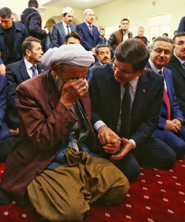Davutoğlu'dan Silopi'ye sürpriz ziyaret