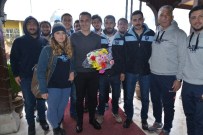 Adana Demirspor'u Karabük'te Taraftarlar Karşıladı