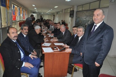 AK Parti'den Muş'ta Muhtarlarla İstişare Toplantısı