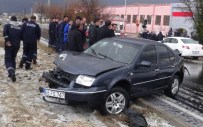 HIKMET ÖZDEMIR - Aksaray'da Zincirleme Trafik Kazası Açıklaması 4 Yaralı