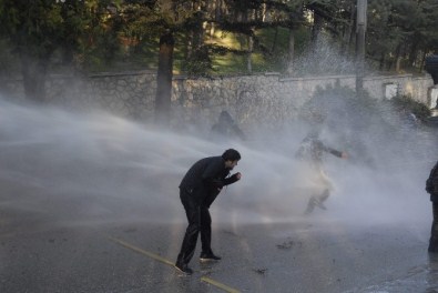 Anadolu Üniversitesi'nde Öğrencilere Tomalı Müdahale