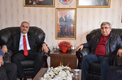 Başkan Aydın, Ticaret Borsası'nı Ziyaret Etti