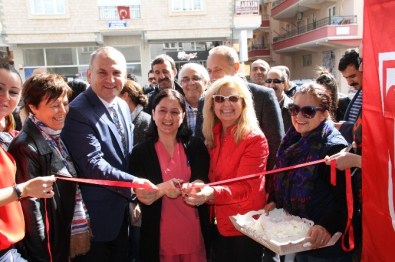 Didim'de Yardımsevenler Hastane İçin Kermes Düzenledi