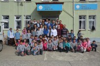 Forum Trabzon'dan Köy Okuluna Kütüphane