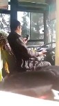 Halk Otobüsü Şoförü Seyir Halindeyken Telefonuyla Oynadı.