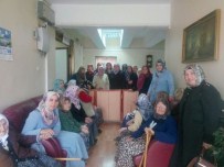 Hanönü Bayan Kur'an Kursu Öğrencileri Huzurevini Ziyaret Etti