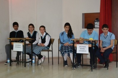 Ortaokullar Arası Bilgi Yarışması Yapıldı