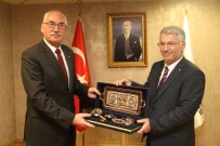 Polonya Büyükelçisi, Kocaeli Büyükşehir'i Ziyaret Etti