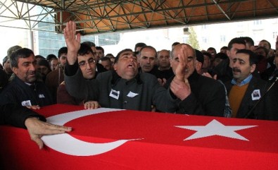 Şehit Uzman Çavuşu Binler Uğurladı